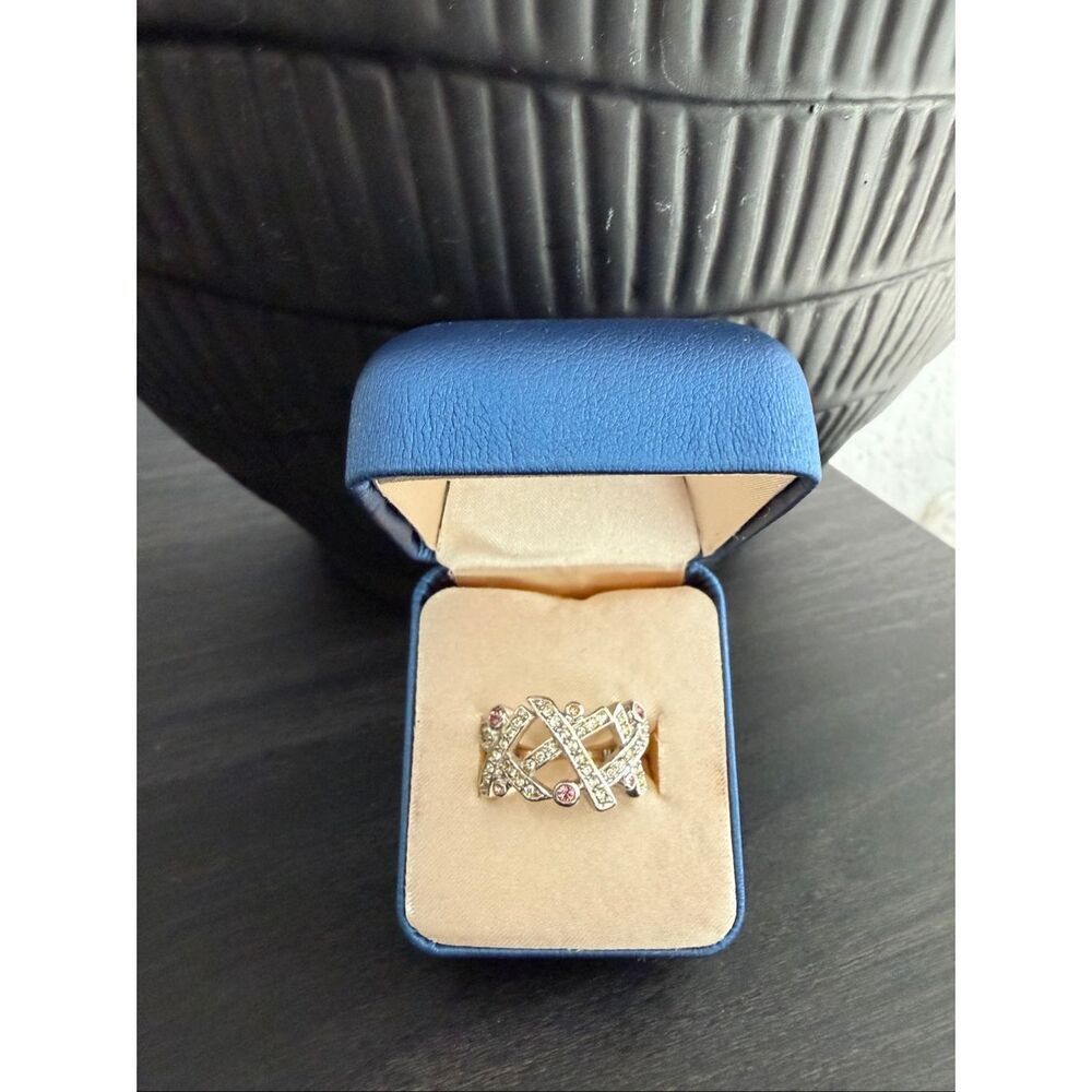 Tara Vanessa Crisscross Crystal Statement Ring with Pink Accents – Size ~9